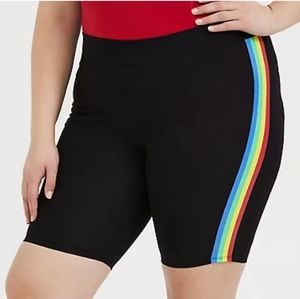 Torrid-5X-NWT-Black Rainbow Stripe Bike Short